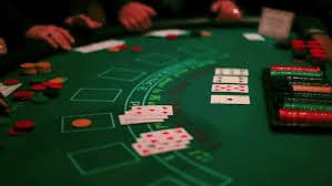 Studio live-dealer Blueprint Gaming menampilkan dealer profesional dan streaming video berkualitas tinggi
